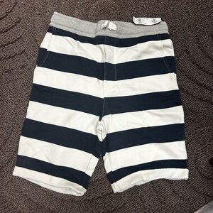 NWT osh kosh b’gosh boys shorts